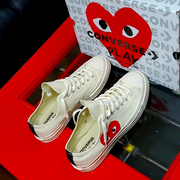 COMME Des Garcons - Picture 10 of 12